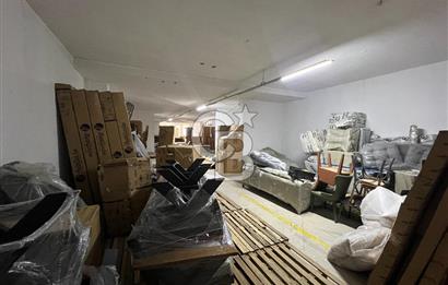 İZMİT PLAJYOLU'NDA E-5 ÜZERİ 686 M² KİRALIK DEPO/ İŞ YERİ