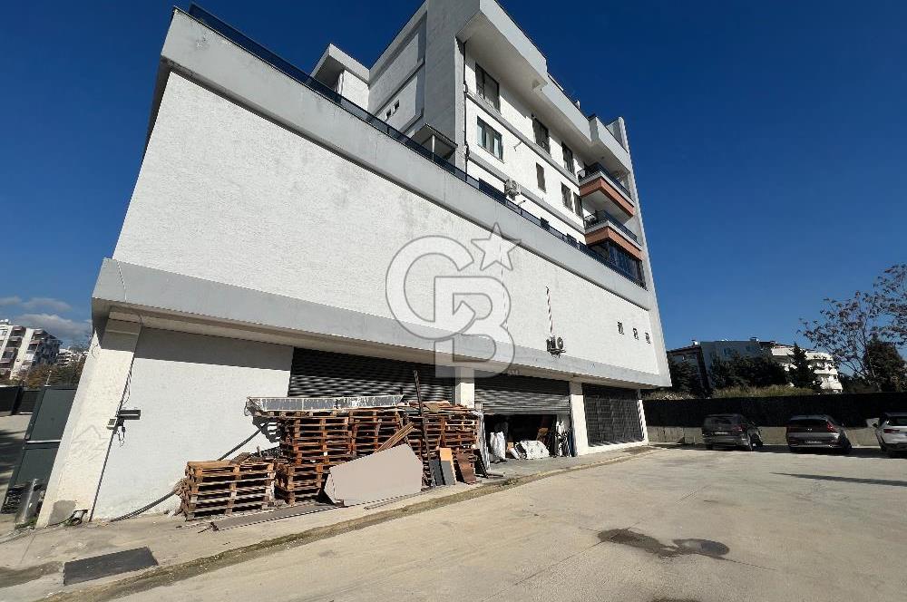 İZMİT PLAJYOLU'NDA E-5 ÜZERİ 686 M² KİRALIK DEPO/ İŞ YERİ