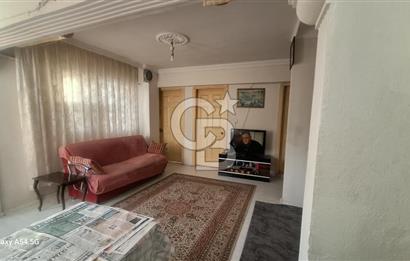 İZMİR YENİFOÇA SATILIK 2+1 DAİRE MERKEZİ KONUMDA