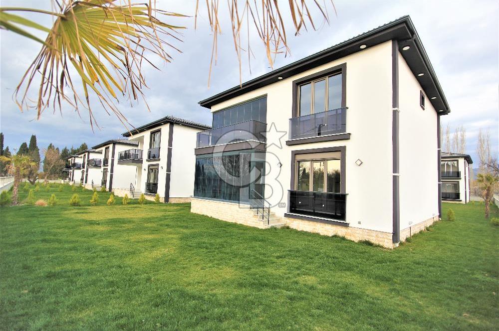 Edremit 4+1 Lüks Villa, 147m² Net, Müstakil Bahçeli, Site İçinde