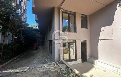 Acıbadem Yaprak sokak 2+1 bahçe katı