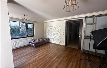 Acıbadem Yaprak sokak 2+1 bahçe katı