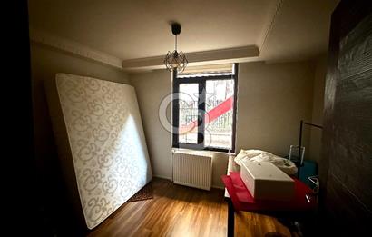 Acıbadem Yaprak sokak 2+1 bahçe katı