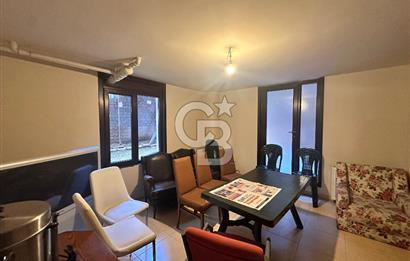 Acıbadem Yaprak sokak 2+1 bahçe katı