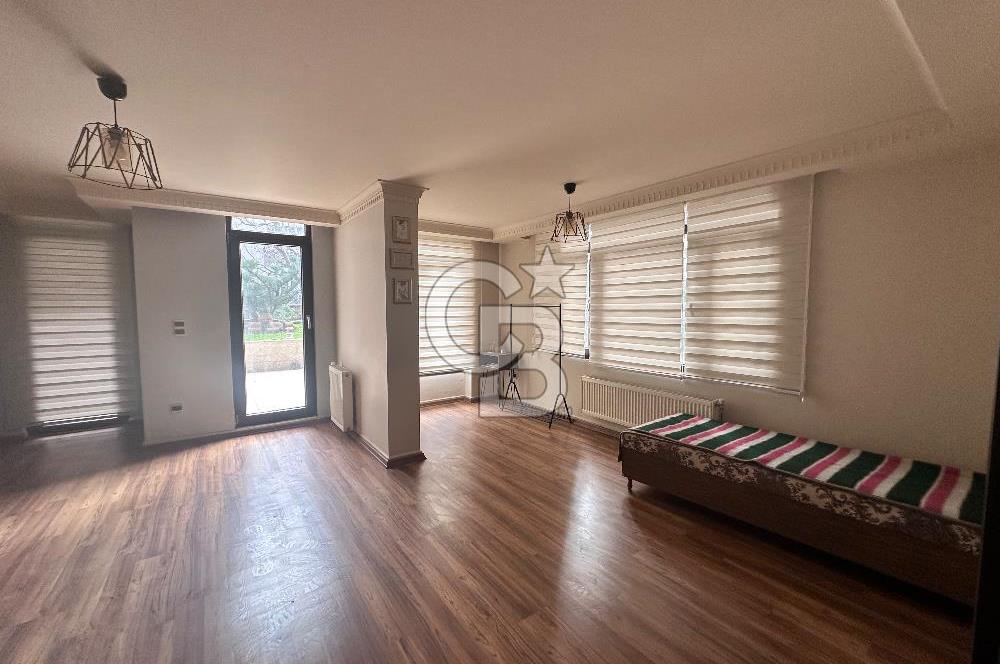 Acıbadem Yaprak sokak 2+1 bahçe katı