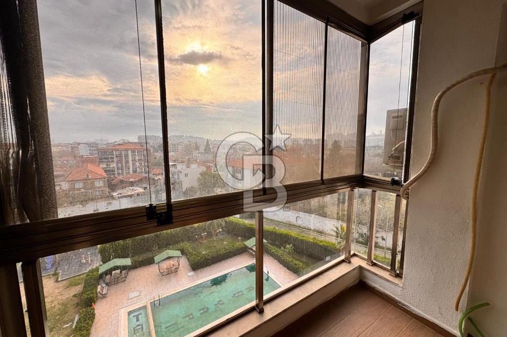 Menemen Taş Konakları Sitesinde Havuz Cepheli Geniş 3+1 Kiralık