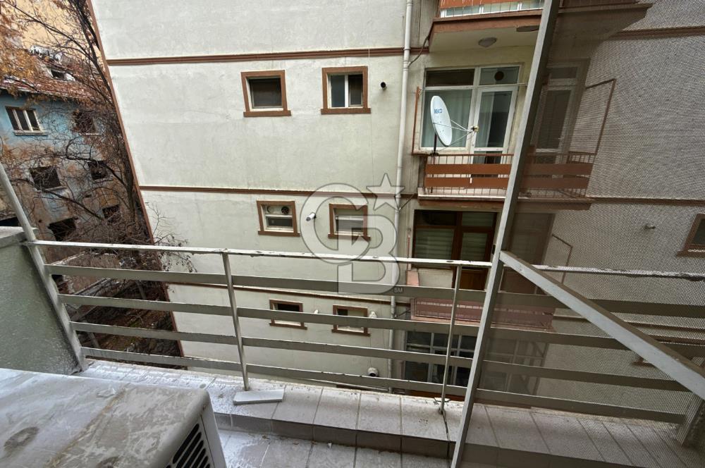 KIZILAY MENEKŞE 2 SOK. YAPILI 4+1 BOŞ KİRALIK OFİS