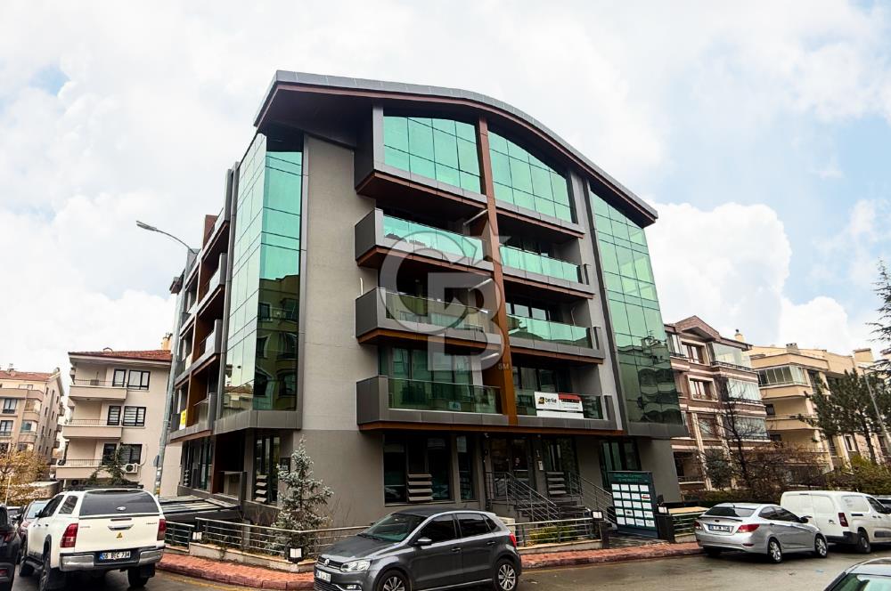 MUSTAFA KEMAL'DE İŞ MERKEZİNDE GİRİŞ KATTA 62 M² KİRALIK OFİS