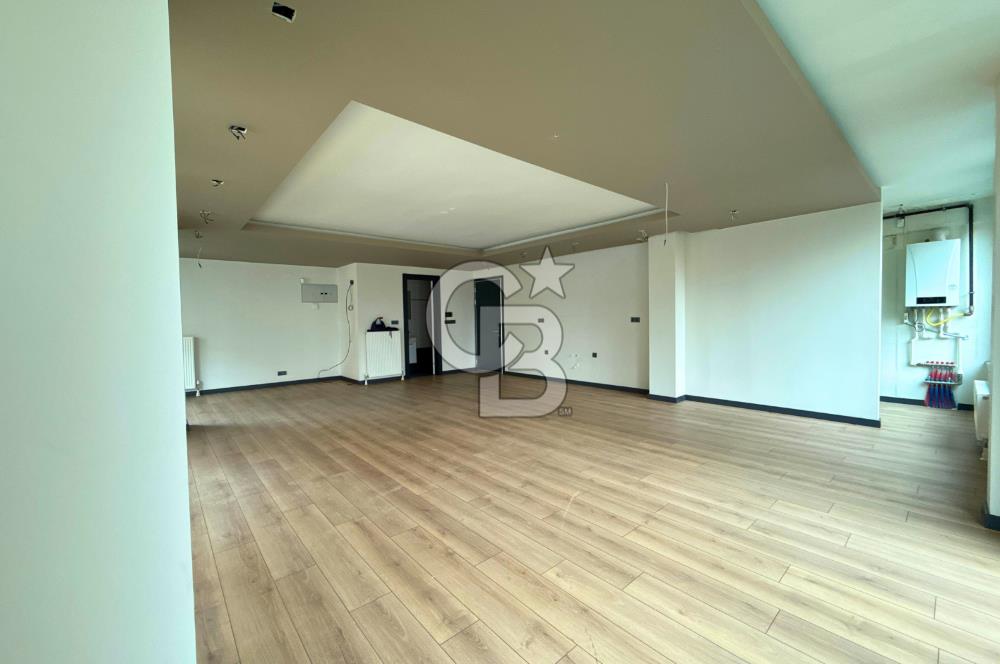 MUSTAFA KEMAL'DE İŞ MERKEZİNDE GİRİŞ KATTA 62 M² KİRALIK OFİS