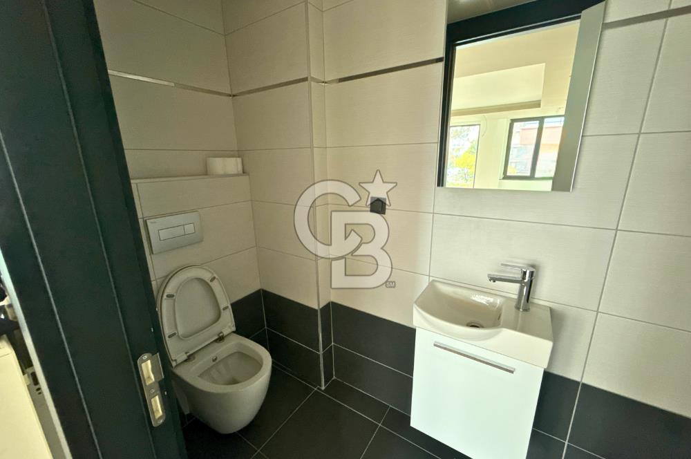 MUSTAFA KEMAL'DE İŞ MERKEZİNDE GİRİŞ KATTA 62 M² KİRALIK OFİS