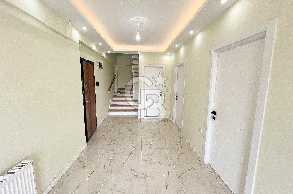 BAŞİSKELE FATİH DENİZ MANZARALI 4+1 GENİŞ KİRALIK ÇATI DUBLEKS