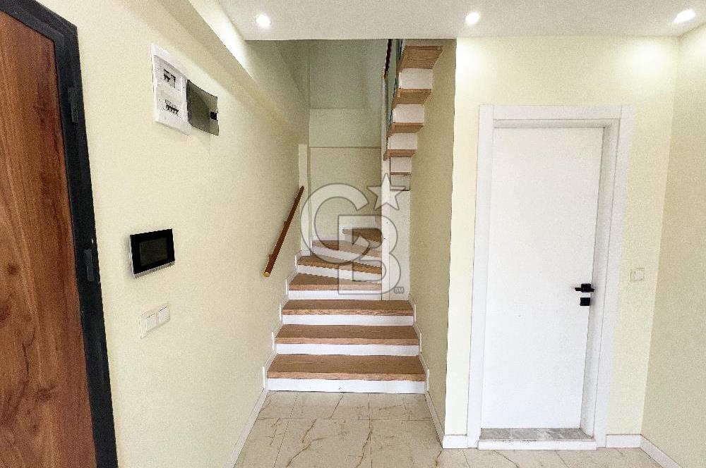 BAŞİSKELE FATİH DENİZ MANZARALI 4+1 GENİŞ KİRALIK ÇATI DUBLEKS