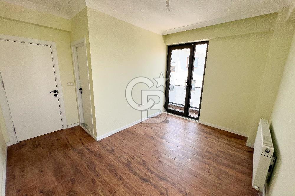 BAŞİSKELE FATİH DENİZ MANZARALI 4+1 GENİŞ KİRALIK ÇATI DUBLEKS