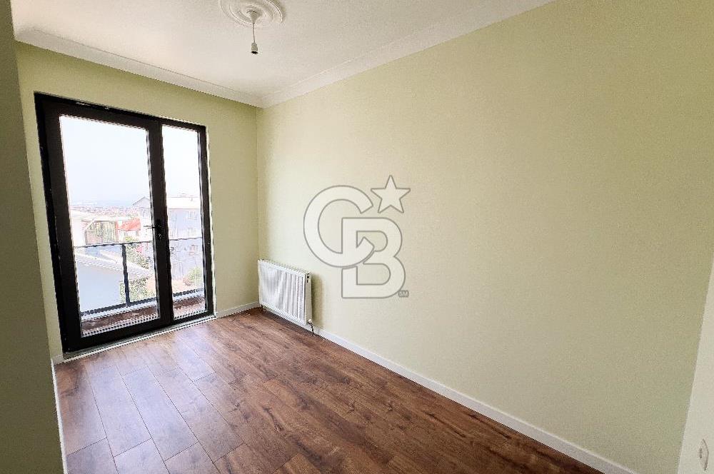 BAŞİSKELE FATİH DENİZ MANZARALI 4+1 GENİŞ KİRALIK ÇATI DUBLEKS