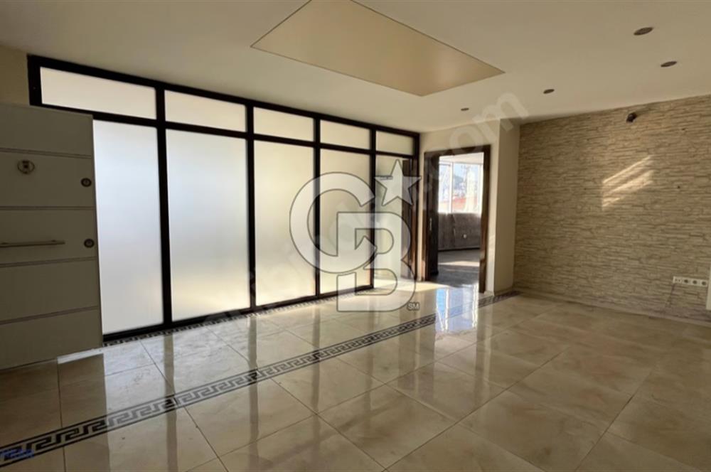 Narlıdere'nin Merkezinde Tabela Değeri Yüksek 150m² Kiralık Ofis