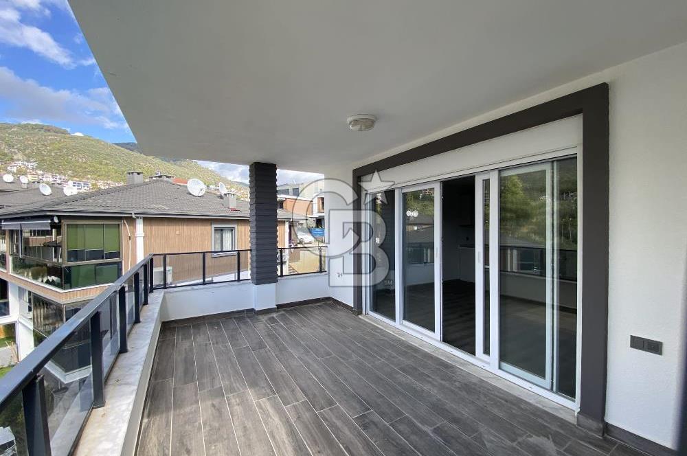 ALTINOLUK'TA DENİZ VE DOĞA MANZARALI SATILIK 3+1 DUBLEKS DAİRE