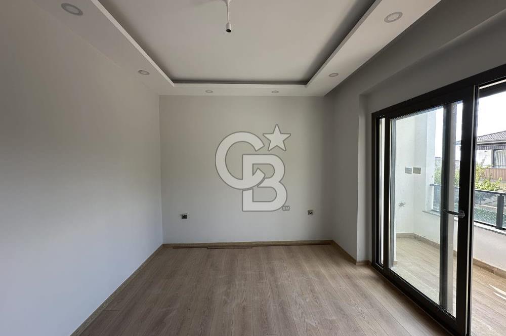 ALTINOLUK'TA DOĞAYLA İÇ İÇE MANZARALI SATILIK 4+1 BAHÇE DUBLEKSİ