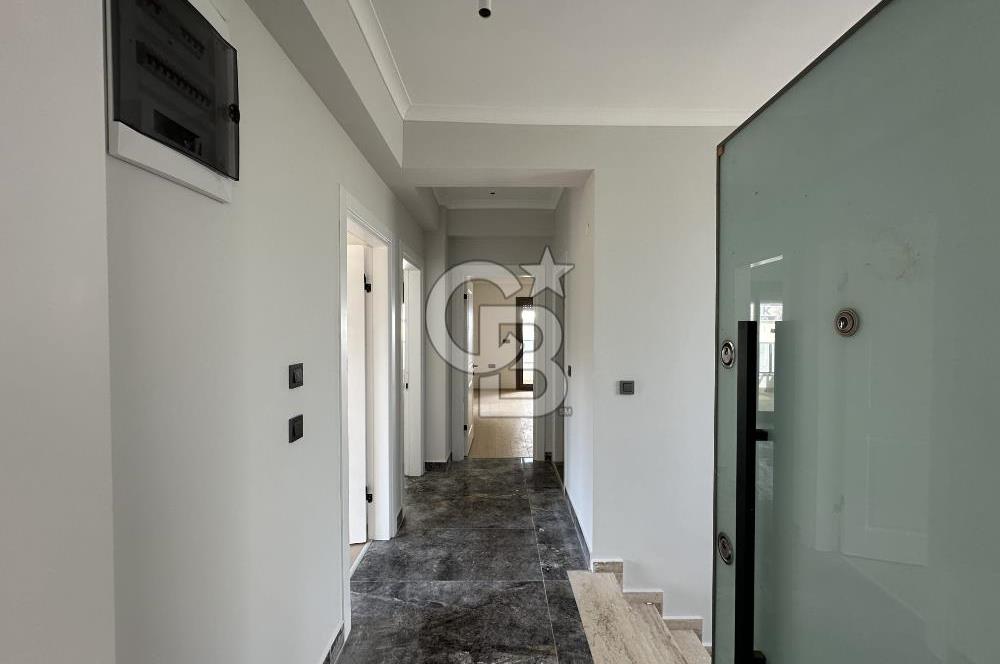 ALTINOLUK'TA DOĞAYLA İÇ İÇE MANZARALI SATILIK 4+1 BAHÇE DUBLEKSİ