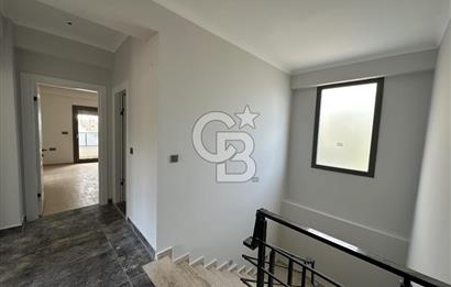 ALTINOLUK'TA DOĞAYLA İÇ İÇE MANZARALI SATILIK 4+1 BAHÇE DUBLEKSİ