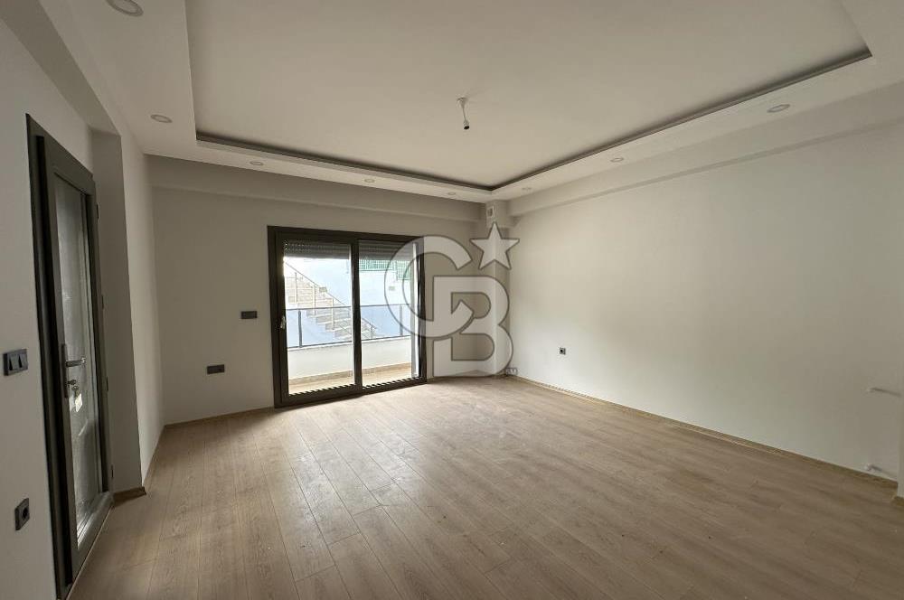 ALTINOLUK'TA DOĞAYLA İÇ İÇE MANZARALI SATILIK 4+1 BAHÇE DUBLEKSİ