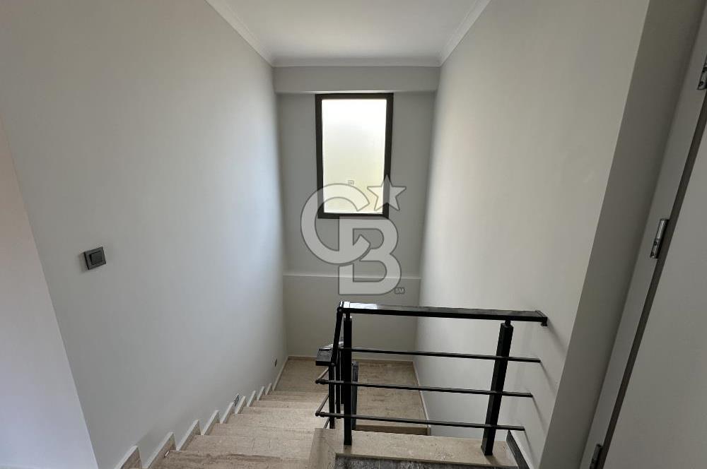 ALTINOLUK'TA DOĞAYLA İÇ İÇE MANZARALI SATILIK 4+1 BAHÇE DUBLEKSİ