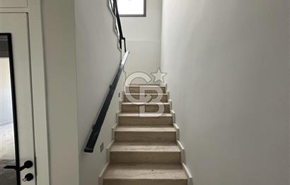 ALTINOLUK'TA DOĞAYLA İÇ İÇE MANZARALI SATILIK 4+1 BAHÇE DUBLEKSİ