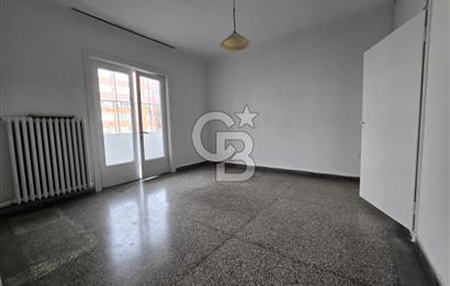 KENEDDY CADDESİNDE ASANSÖRLÜ, OTOPARKLI, 220 M2 4+1 + KİLER