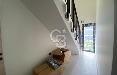 Egenin İncsi Çandarlı da 3+1 Havuzlu Modern Daire