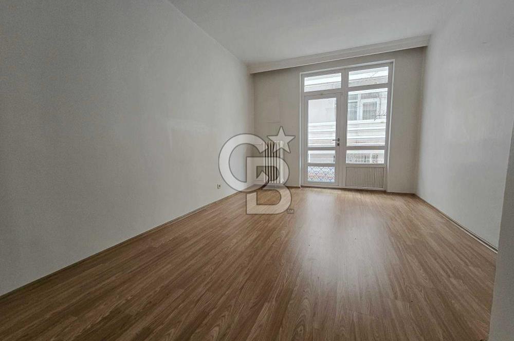 AND SOKAK’ TA OTOPARKLI, ASANSÖRLÜ, MANZARALI, 220 M2 5+1 DAİRE