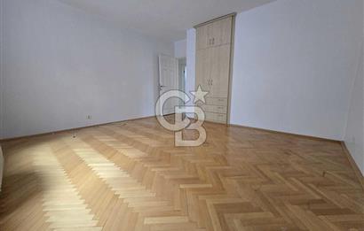 AND SOKAK’ TA OTOPARKLI, ASANSÖRLÜ, MANZARALI, 220 M2 5+1 DAİRE