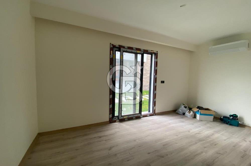 Egenin İncsi Çandarlı da 3+1 Havuzlu Modern Daire