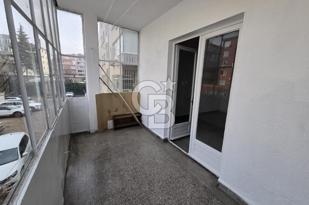 KENEDDY CADDESİNDE ASANSÖRLÜ, OTOPARKLI, 220 M2 4+1 + KİLER