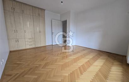 AND SOKAK’ TA OTOPARKLI, ASANSÖRLÜ, MANZARALI, 220 M2 5+1 DAİRE