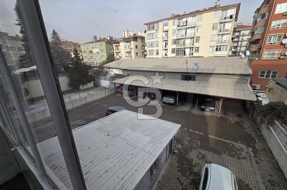 KENEDDY CADDESİNDE ASANSÖRLÜ, OTOPARKLI, 220 M2 4+1 + KİLER