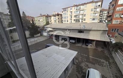 KENEDDY CADDESİNDE ASANSÖRLÜ, OTOPARKLI, 220 M2 4+1 + KİLER