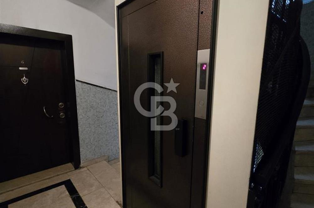 KENEDDY CADDESİNDE ASANSÖRLÜ, OTOPARKLI, 220 M2 4+1 + KİLER