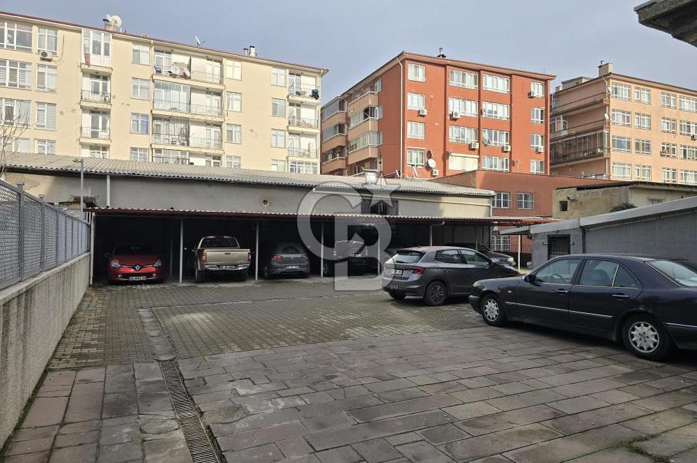 KENEDDY CADDESİNDE ASANSÖRLÜ, OTOPARKLI, 220 M2 4+1 + KİLER