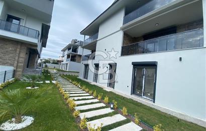 Egenin İncsi Çandarlı da 3+1 Havuzlu Modern Daire
