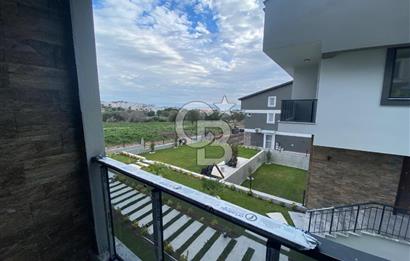 Egenin İncsi Çandarlı da 3+1 Havuzlu Modern Daire