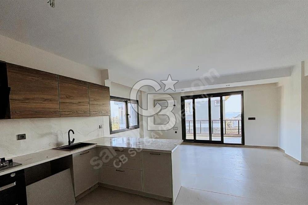 Egenin İncsi Çandarlı da 3+1 Havuzlu Modern Daire