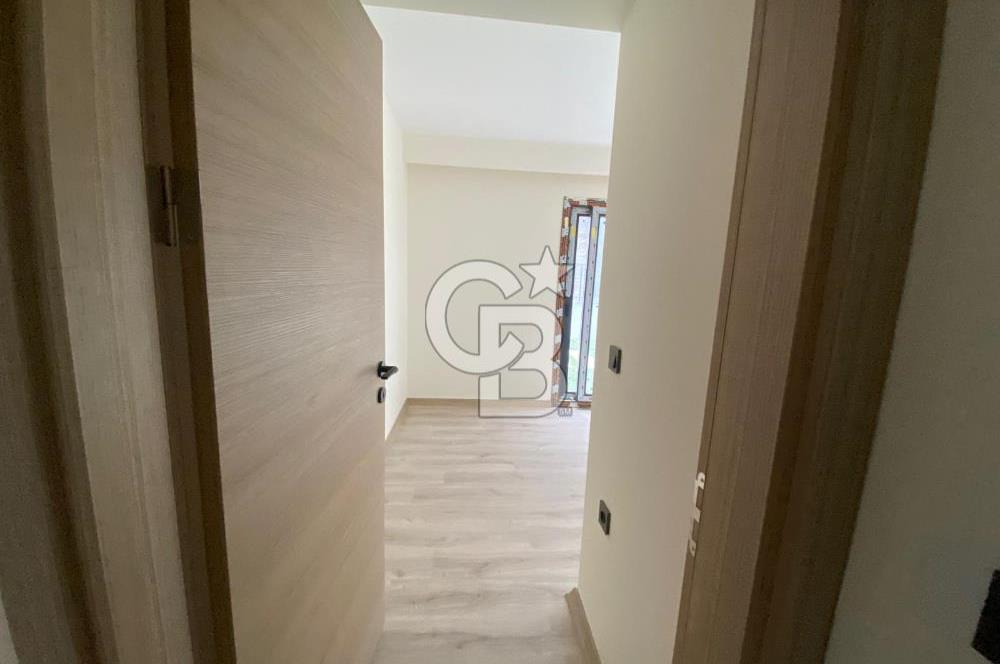 Egenin İncsi Çandarlı da 3+1 Havuzlu Modern Daire