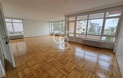 AND SOKAK’ TA OTOPARKLI, ASANSÖRLÜ, MANZARALI, 220 M2 5+1 DAİRE