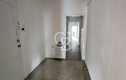 KENEDDY CADDESİNDE ASANSÖRLÜ, OTOPARKLI, 220 M2 4+1 + KİLER