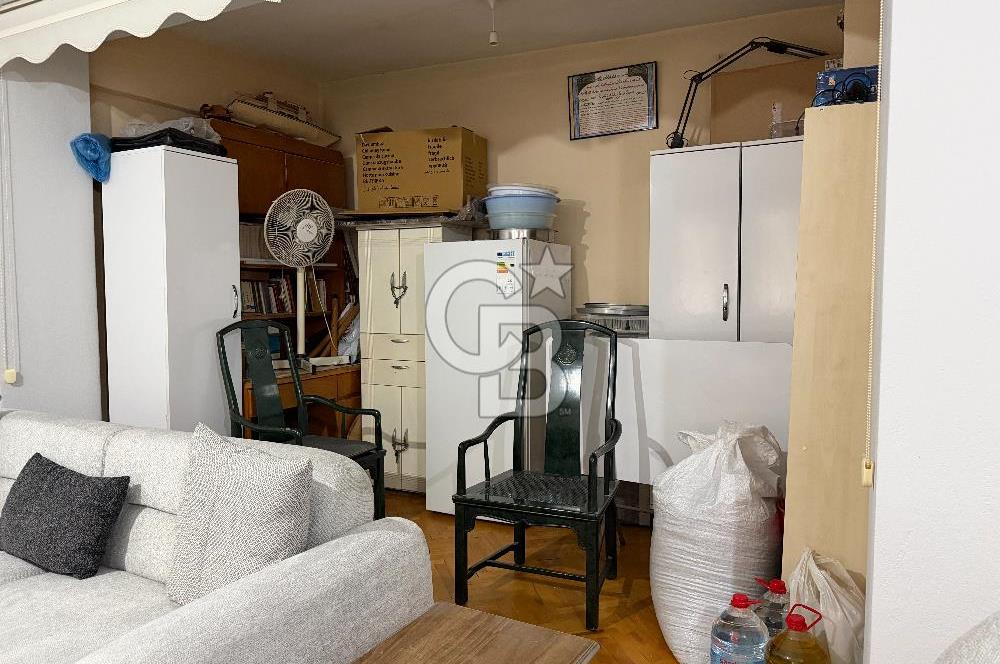 ORDU CADDESİNDE SATILIK İÇİ YENİLENMİŞ 3+1