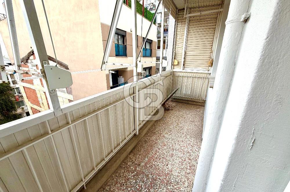 ORDU CADDESİNDE SATILIK İÇİ YENİLENMİŞ 3+1