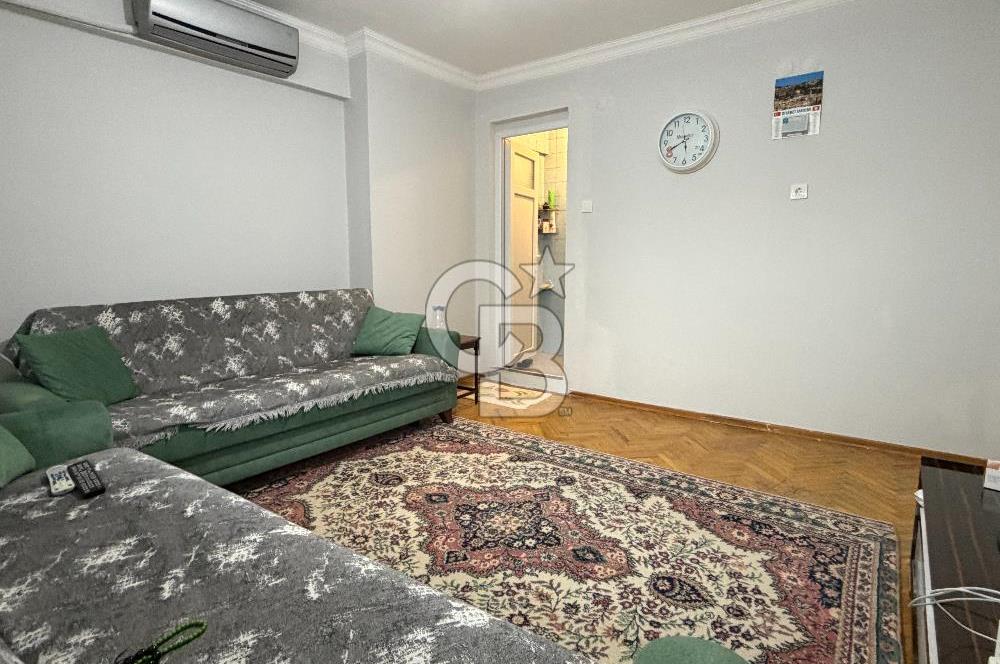 ORDU CADDESİNDE SATILIK İÇİ YENİLENMİŞ 3+1