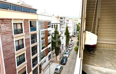 ORDU CADDESİNDE SATILIK İÇİ YENİLENMİŞ 3+1
