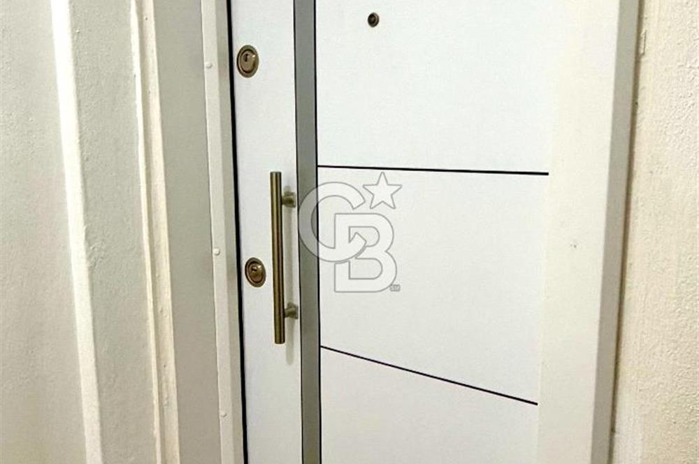 ORDU CADDESİNDE SATILIK İÇİ YENİLENMİŞ 3+1