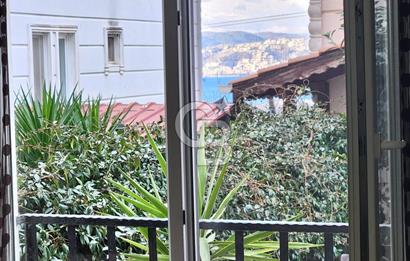 Damlar'da Millet Bahçesine Yürüme Mesafesinde 3+1 Tripleks Villa