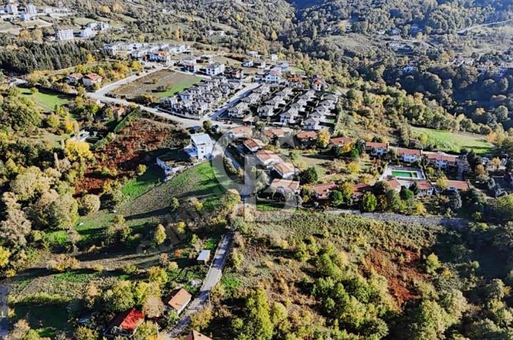 Başiskele'de Deniz Manzaralı Villa imarlı Arsa !
